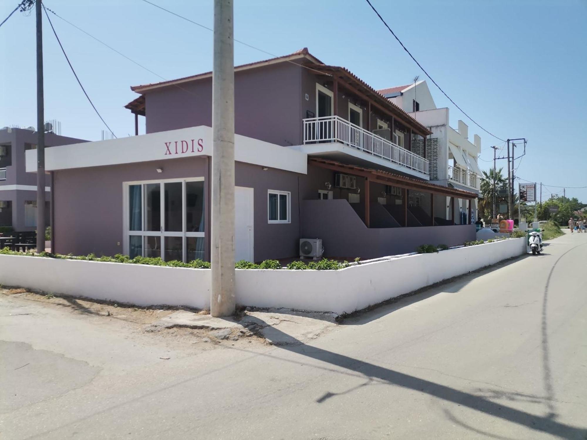 Xidis Hotell Laganas Exteriör bild